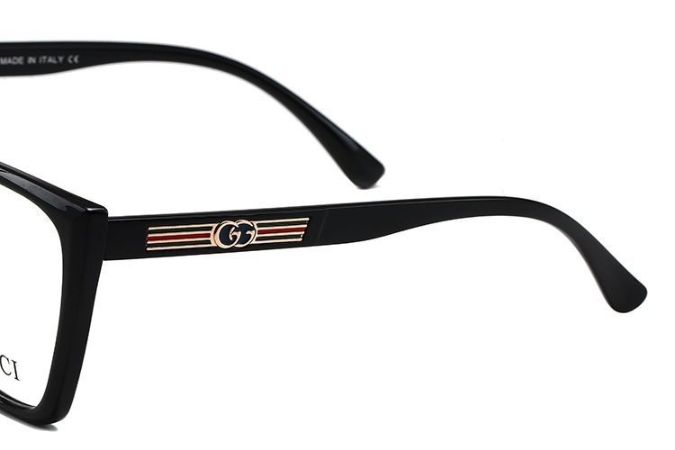 Striped Frame Fashion Glasses