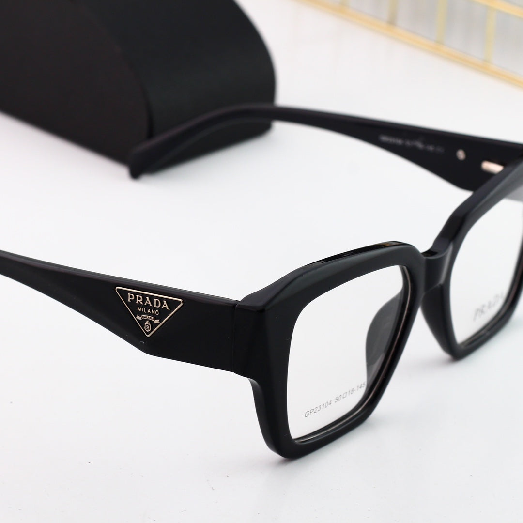 Retro Classic Triangle Logo Glasses