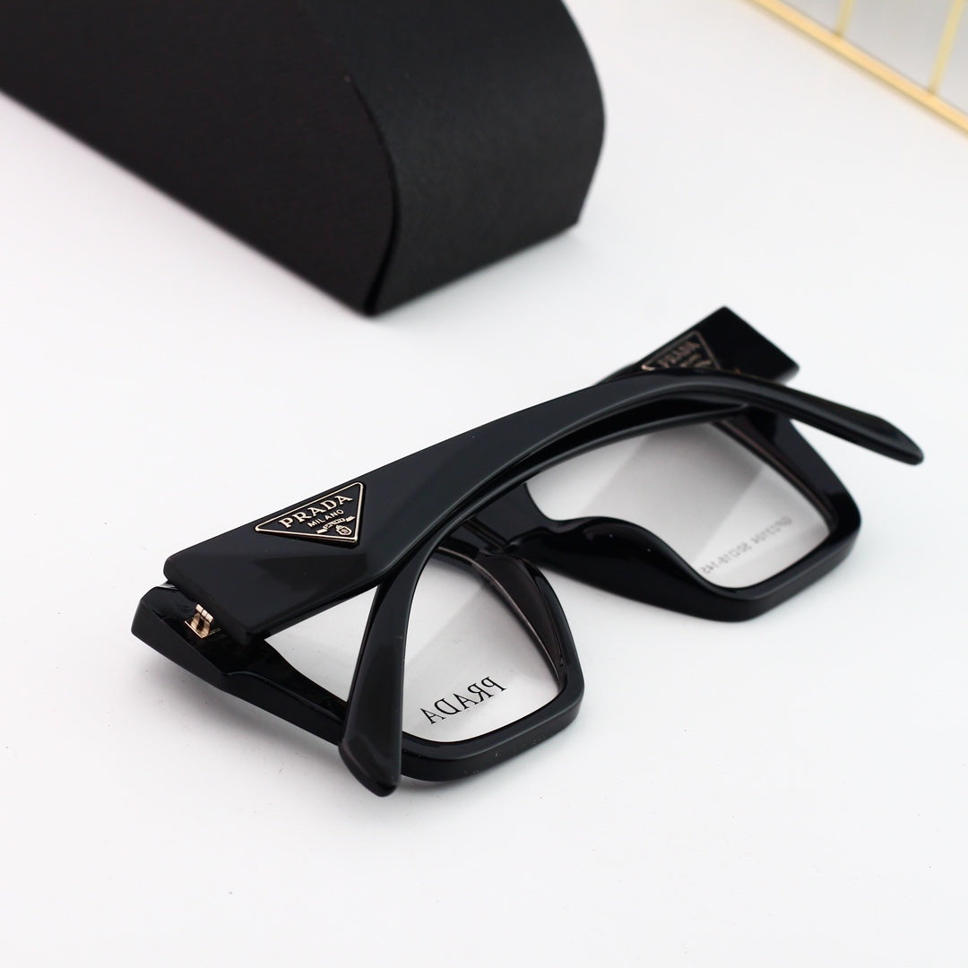 Retro Classic Triangle Logo Glasses