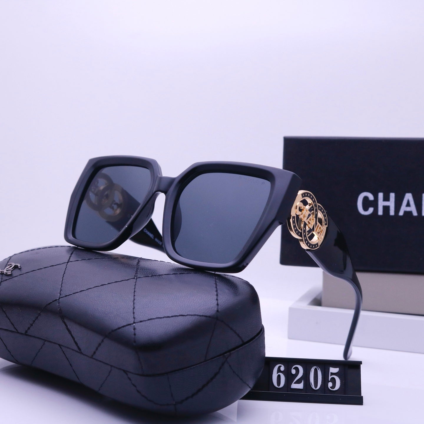 Retro Metal Lettering Frame Sunglasses